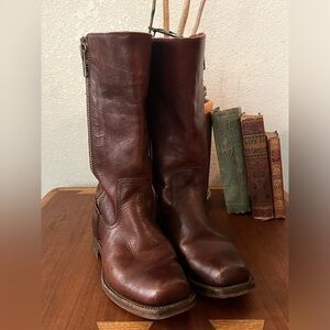 Frye Heath Zip up Boots. Womens Size 7.5 Excellent Condition